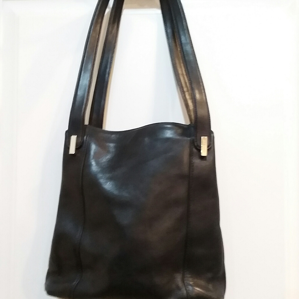 Nine West black leather purse